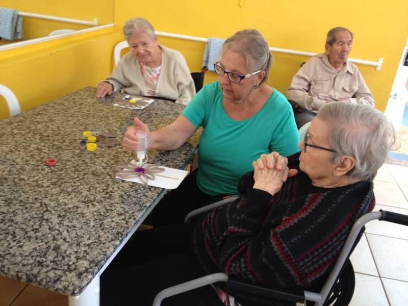 Clínicas de Repouso para Idoso com Alzheimer Sousas - Clínica de Repouso para Senhores